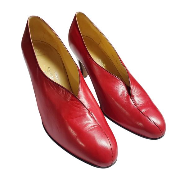 Vintage Hermès Red Leather Heels Rare Round Closed Toe - Size 36.5 EU - Picture 2 of 10